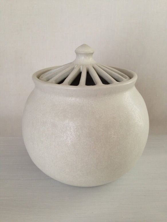 香炉(白マット) 2枚目の画像