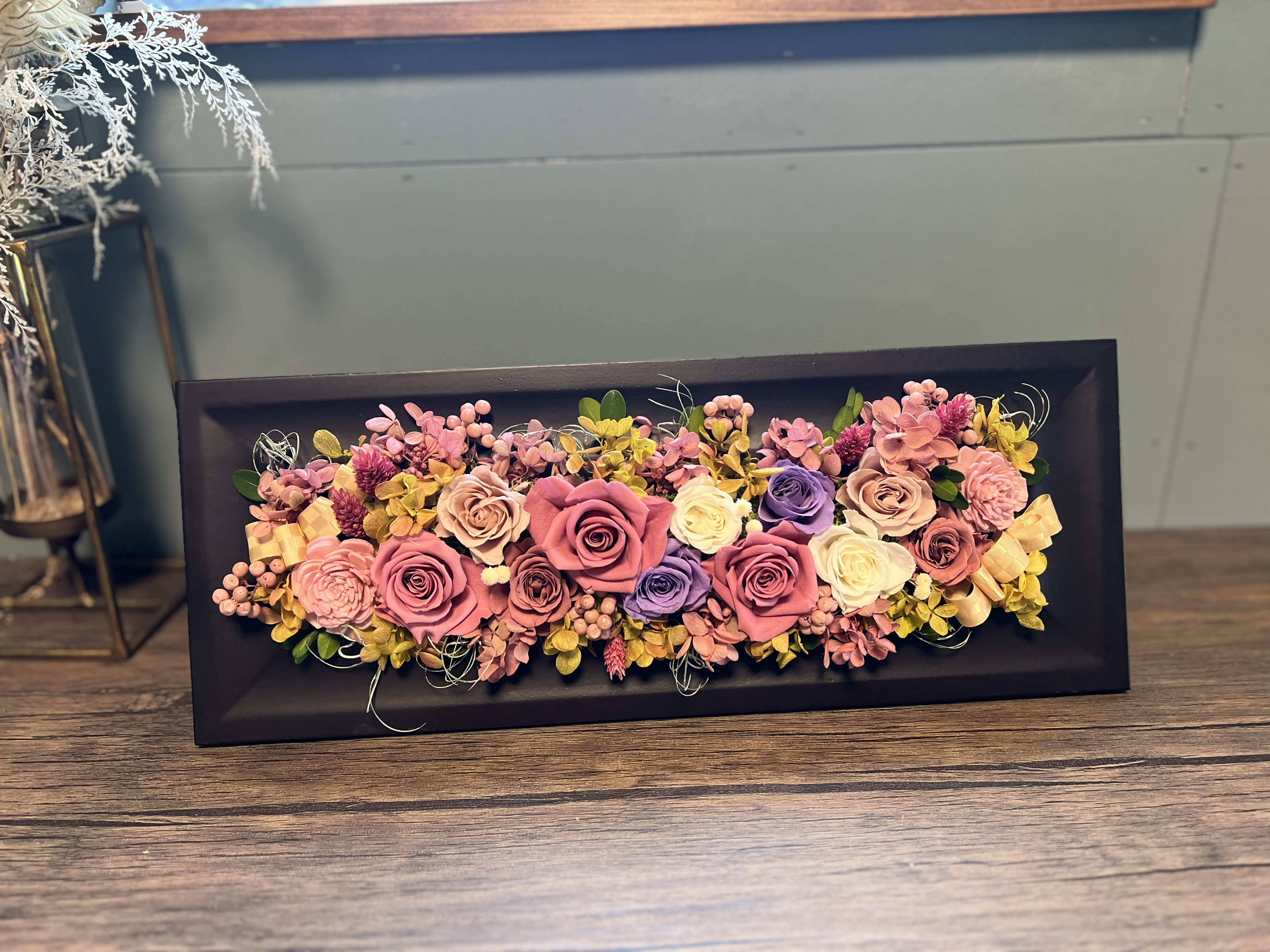 プリザーブドフラワーフレームアレンジ くすみピンク　アンティーク　薔薇　ブラウン　「送料無料」「クリアケース入り」