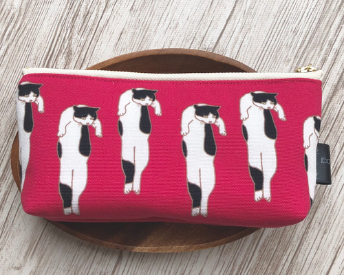 オリジナル生地】ぽっちゃりハチワレ猫さんのポーチ ポーチ