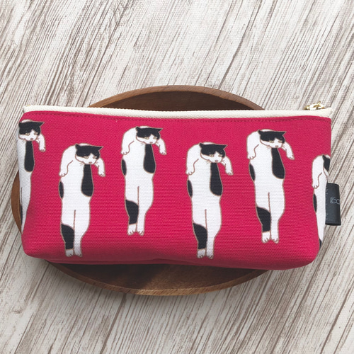 オリジナル生地】ぽっちゃりハチワレ猫さんのポーチ ポーチ