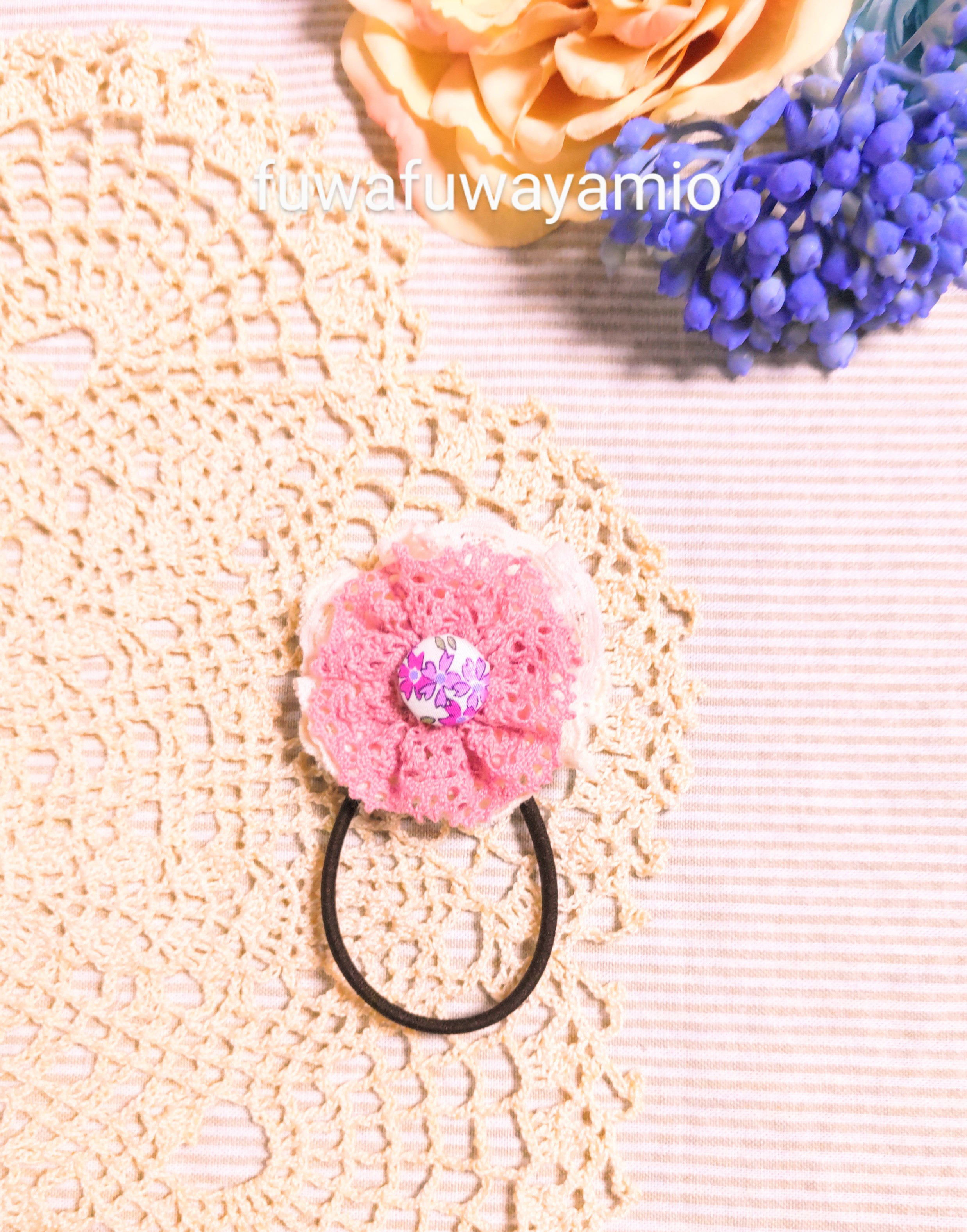 228ピンクリボンパール　ヘアゴムキッズ　ヘアアクセサリー　くるみボタン