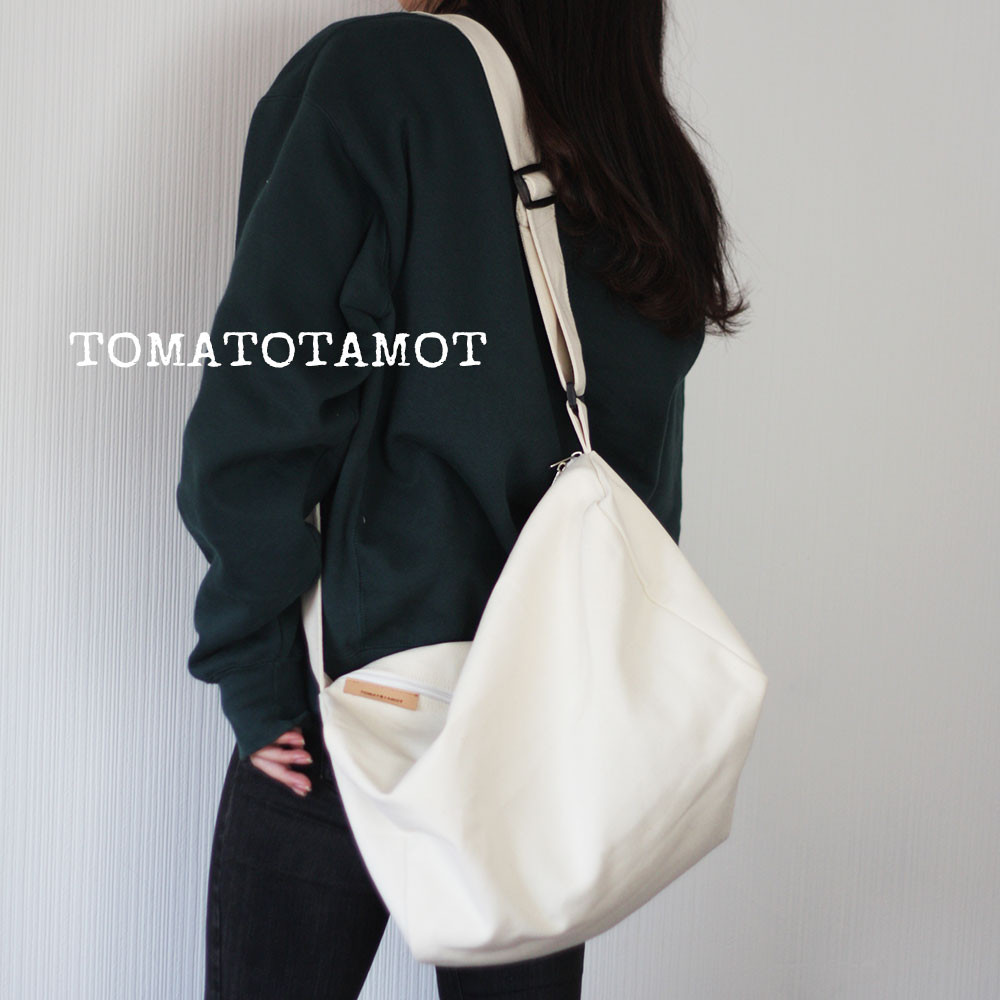 マルボンショルダーボストンバッグ新品 緑肩掛け スドラップ 付き