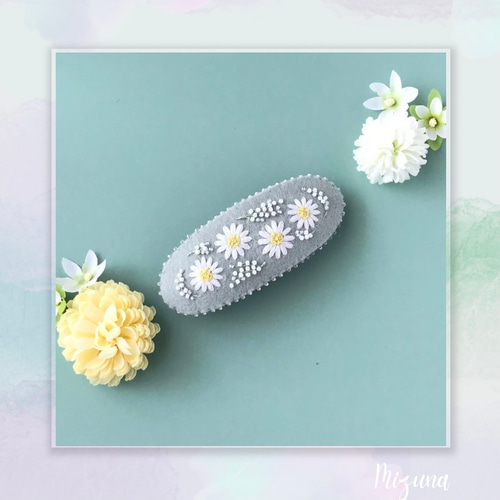白いマーガレットとビーズの花の刺繍バレッタ No.377 バレッタ