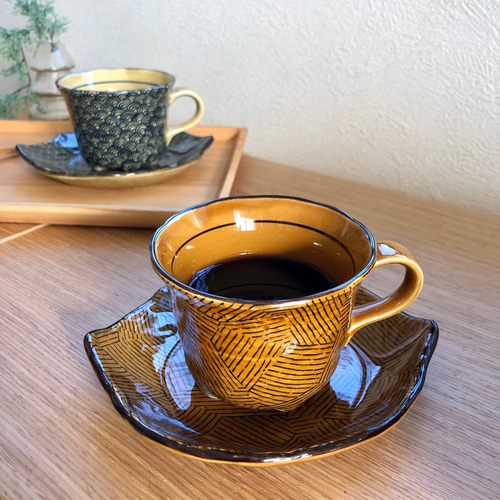 カップソーサー 木の葉 藍色波 茶黄色 ティーカップ 佐橋製陶所