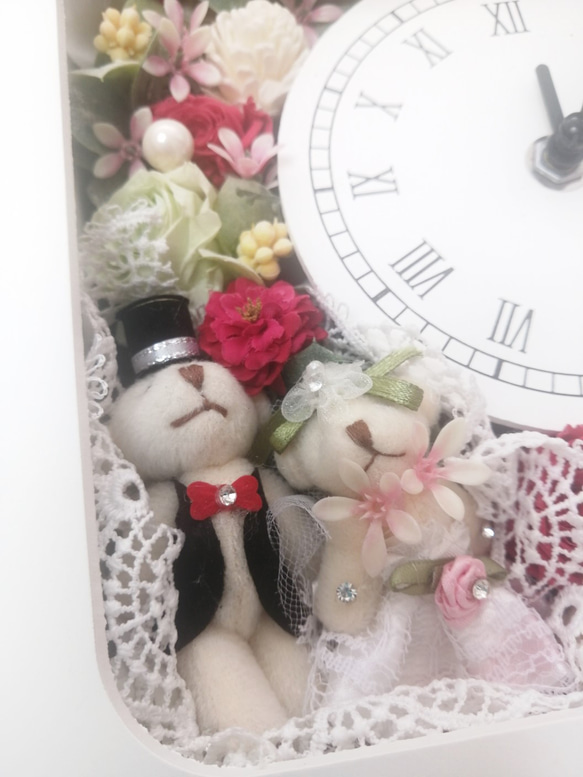 Wedding花時計ウェデイングベア　ﾌﾟﾘｻﾞｰﾌﾞﾄﾞ　結婚祝い記念　置時計　掛け時計 2枚目の画像