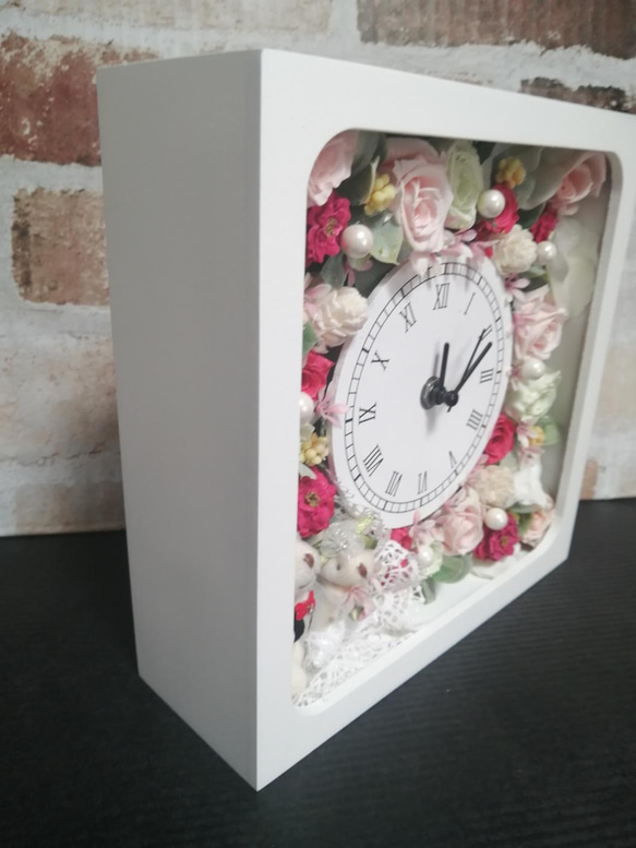 Wedding花時計ウェデイングベア　ﾌﾟﾘｻﾞｰﾌﾞﾄﾞ　結婚祝い記念　置時計　掛け時計 6枚目の画像