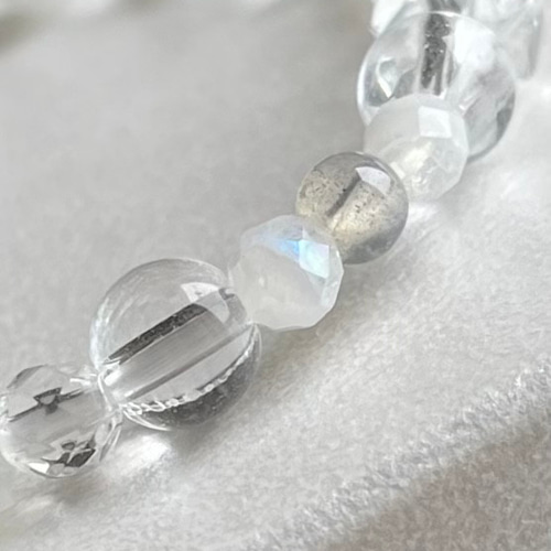 専用商品❣️レインボームーンストーンと水入り水晶のブレスレット レインボームーンストーン ブレスレット | ブレスレット