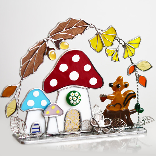 ステンドグラス リスさんの秋 キノコとどんぐり その他インテリア雑貨