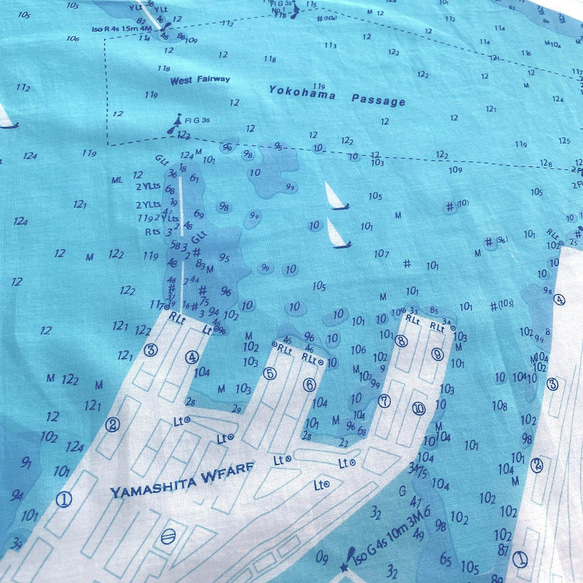 大好きな海を身に着けよう。　マップスカーフ　横浜港海図 『晴れやかブルー2024』 6枚目の画像
