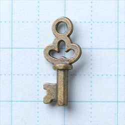 10 個古董墜飾 ★小鑰匙 ★Kinkobi 零件帶孔金屬墜飾 (cs50) 第2張的照片