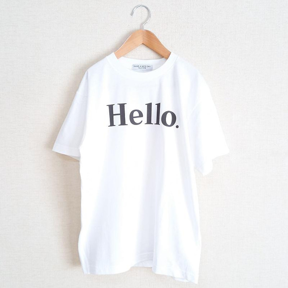 ・Hello. Tシャツ  ロゴTシャツ  黒 1枚目の画像