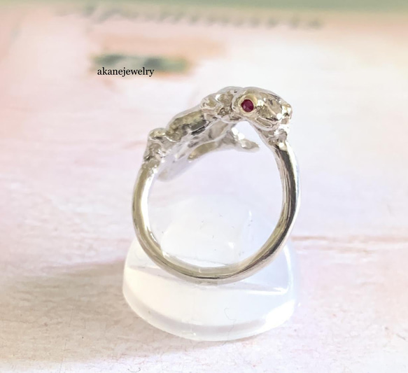 お目めがルビーヒョウモントカゲモドキの指輪 2枚目の画像