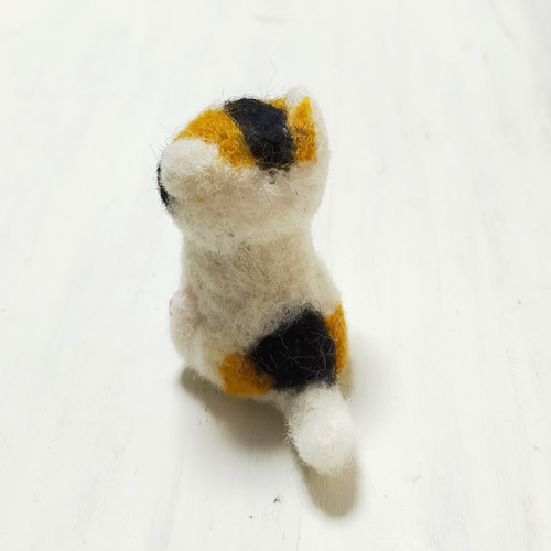 ◾受注制作 羊毛フェルトの小さな子猫(折れ耳猫・三毛猫) 猫グッズ 猫