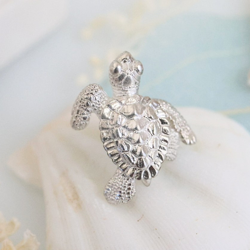 スワロフスキー ★海ガメの赤ちゃん★ スワロフスキー ☆海ガメの赤ちゃん☆ スワロフスキー