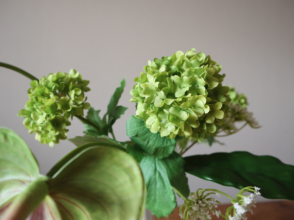 【母の日フラワー2024】新緑の紫陽花とピンクアンスリウムの花束♡ 紫陽花インテリア グリーン紫陽花 アンスリウム 3枚目の画像