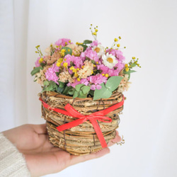 母の日フラワー【特集掲載】pure feminine mini flower basket　ギフトドライフラワー　母の日 8枚目の画像