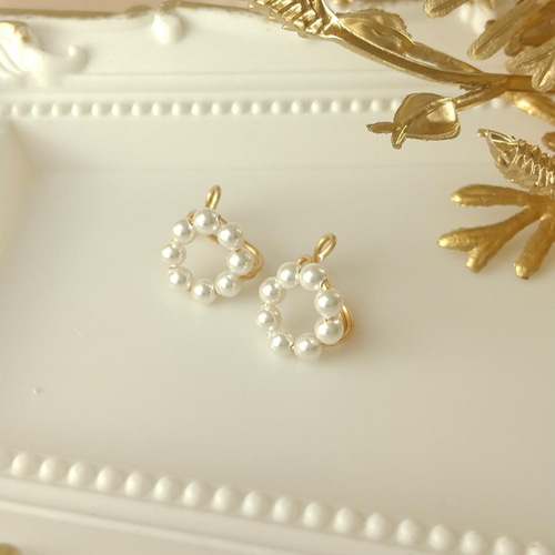 ✧ロングセラー✧˖痛くないイヤリング☆スワロパールのお花の