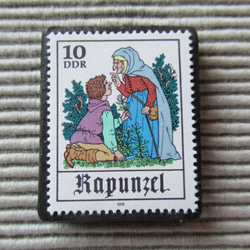 イギリス1979年 童話【不思議の国のアリス】切手ブローチ4545 ブローチ