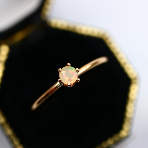 14kgf 】天然 エチオピア オパールのリング・指輪／珍しいダイアモンド