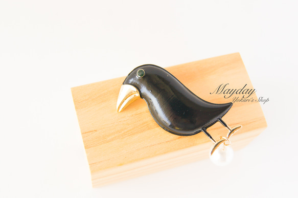 『可愛いカラスのブローチ』 4枚目の画像