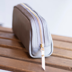 柔らかなポーチ　ホースレザー　ペンケース　グレー　化粧ポーチ　トラベルポーチ　馬革 apo-06ps 2枚目の画像