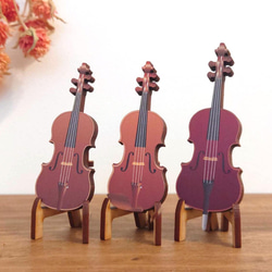ヴァイオリン ヴィオラ チェロ コントラバスのブローチ 1枚目の画像