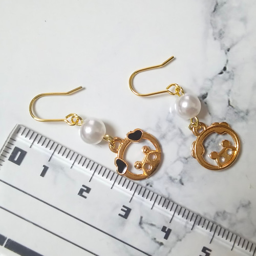 可愛い豚ちゃんピアス ピアス（フック・チェーン） 【全品送料