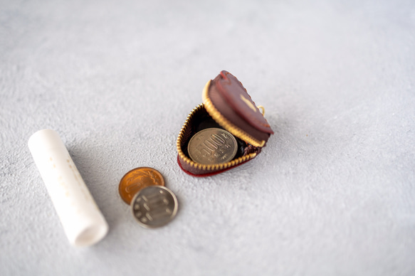 ❤︎うさぎの心❤︎小さいハートの牛革コインケースorジュエリーケース/ボルドー/ミニ 財布 コンパクト 3枚目の画像