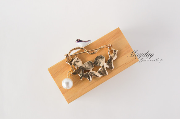 『優雅なブローチシリーズ　鳥とお花のブローチ』 7枚目の画像