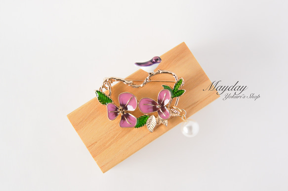 『優雅なブローチシリーズ　鳥とお花のブローチ』 4枚目の画像