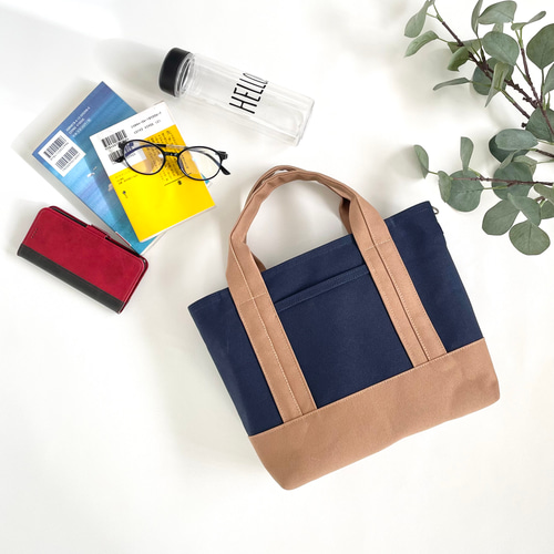 8号帆布の2wayトートバック Sサイズ 紺×ベージュ トートバッグ atelier KIURU 通販｜Creema(クリーマ) 7238678