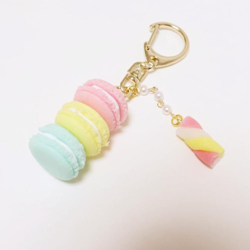 猫　マカロン　フェイクスイーツ　キーホルダー　グリーン　シェイカーキーホルダー 猫 マカロン フェイクスイーツ キーホルダー グリーン