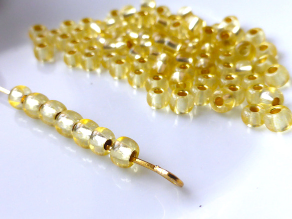 10 克 6/0 4 毫米透明黃金寶仕奧莎捷克種子珠 第2張的照片