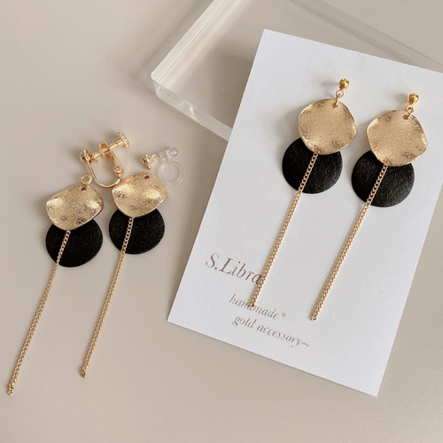 ピアス・黒black*goldブラックゴールドラウンドメタルロングチェーン