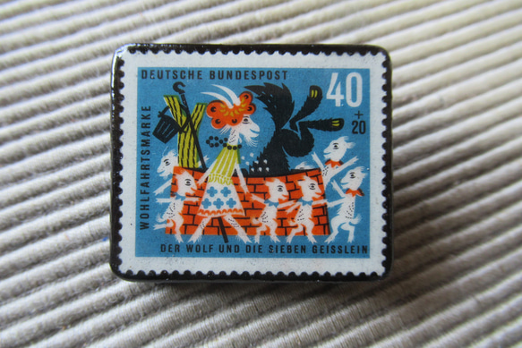ドイツ　童話切手ブローチ　5151 1枚目の画像