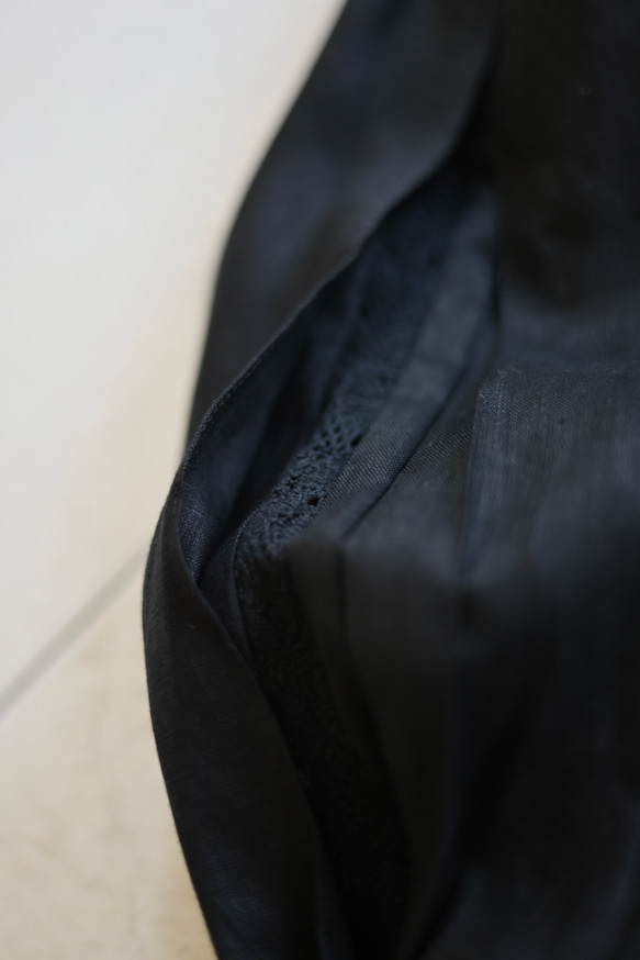 新色♪袖レース切替ふんわりリネンブラウス (オフ白･ベージュ･紺･黒) 11枚目の画像
