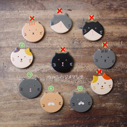 漆の猫ブローチ／URUSHI Cat Brooch 2枚目の画像