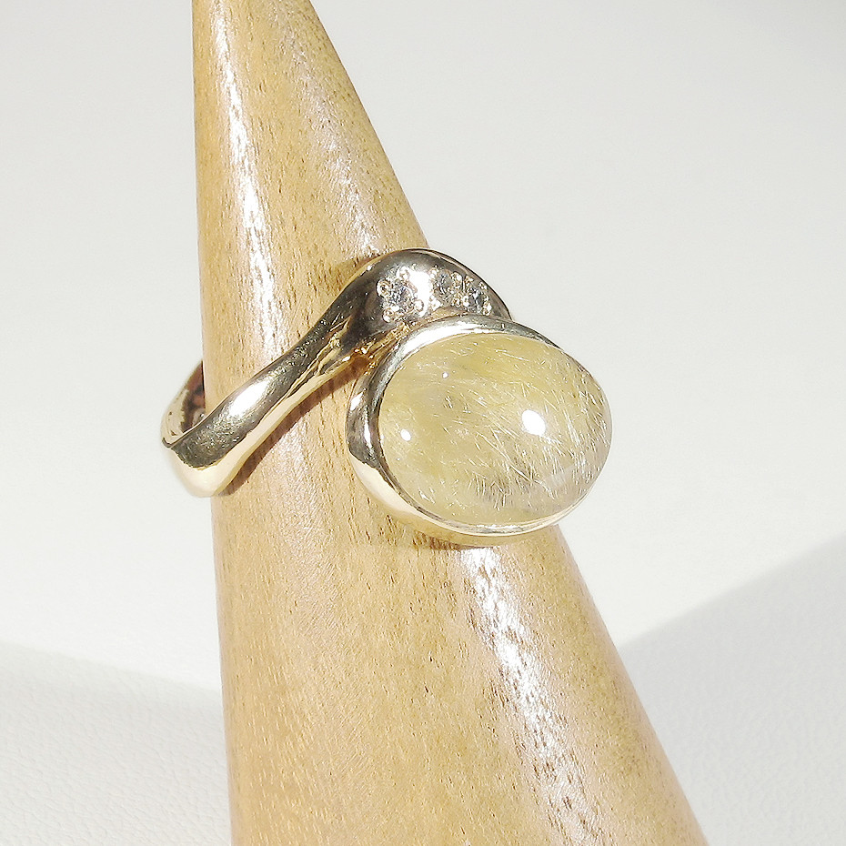 7.70ctルチルクォーツの指輪（リングサイズ：11号、サイズ変更可、針入り水晶、金線入り水晶、18K張り）