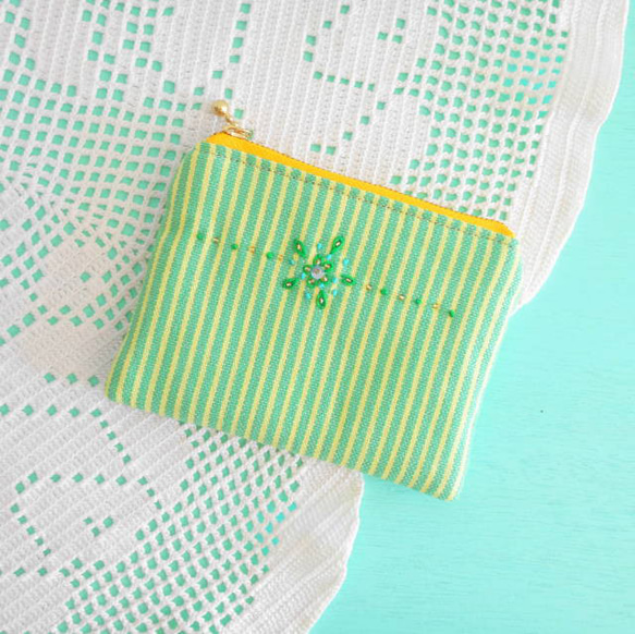 Striped Striped Mini Pouch (Mediterranean Flower no.13) 第1張的照片