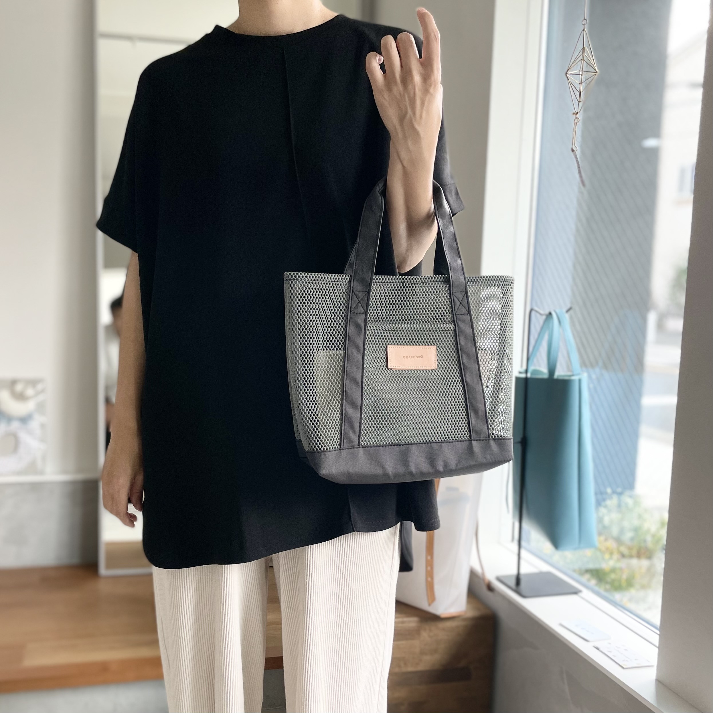 EREWHON メッシュ トートバッグ ネイビー EREWHON メッシュ トートバッグ ネイビー