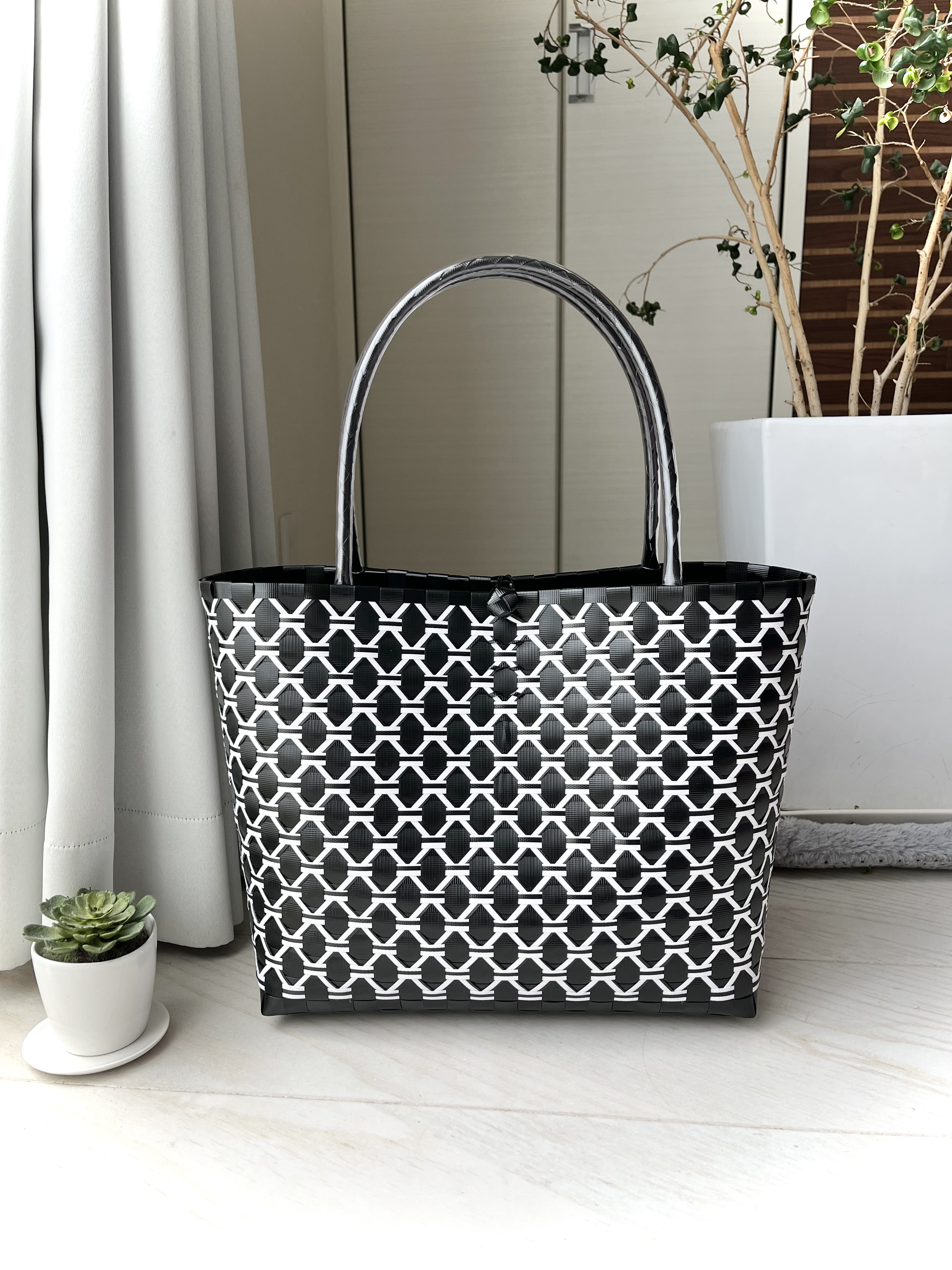 黒ダイヤトート（Ｍサイズ）プラカゴ