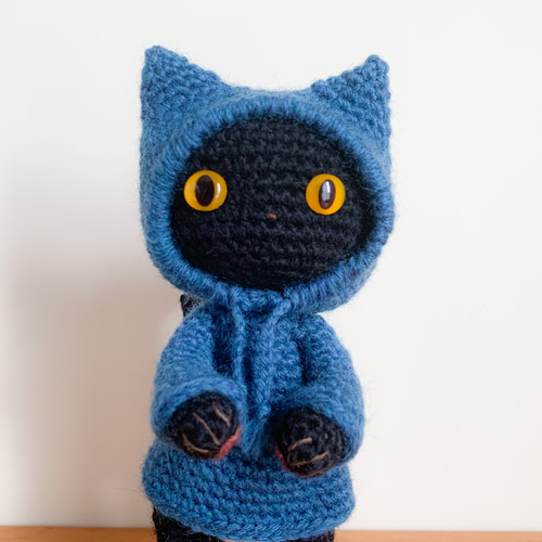 あみぐるみ ハンドメイド 雑貨 パーカー ブーツ ねこ - メルカリ