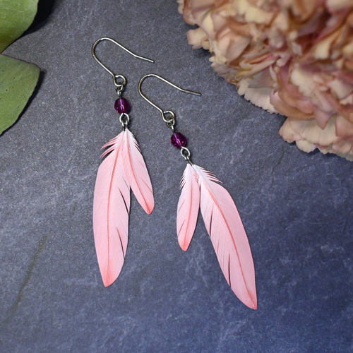 粘土の羽根飾り＿ベニイロフラミンゴ＿ピアス/イヤリング＿小・中