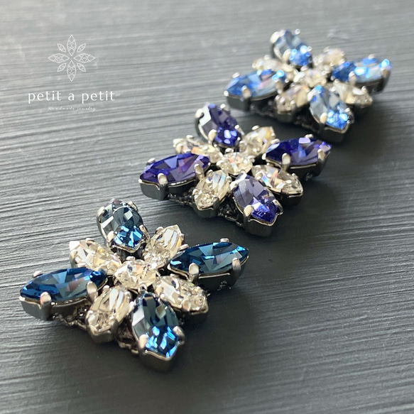 Swarovski®︎胸針 (S) clématite [牛仔藍] 附禮盒 第13張的照片