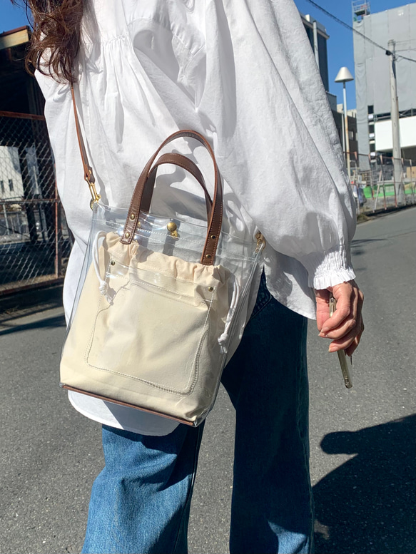 「大人のクリアバッグ」 2WAY 本革 クリアトートバッグ ブラウン 2枚目の画像