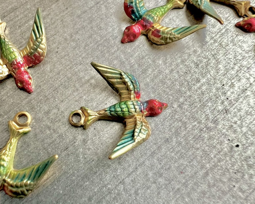 60s ヴィンテージ ハンドペイント鳥モチーフメタルチャームパーツ（2個