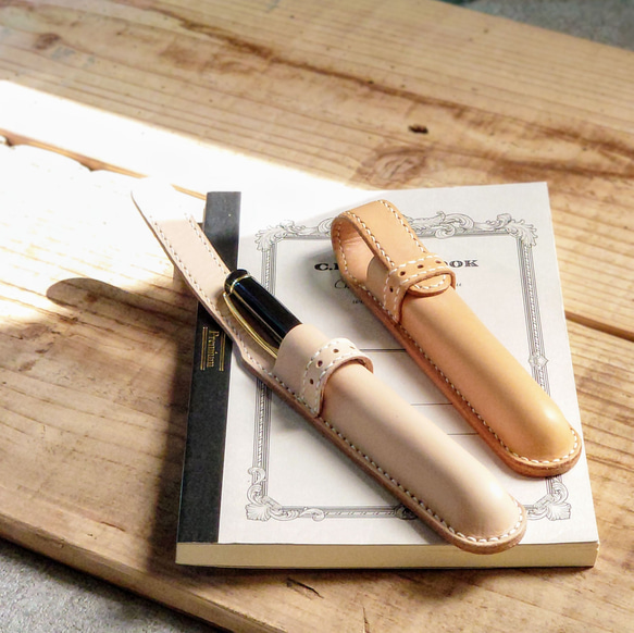 革の手縫いドーム型 ペンケース【3色カラー選択】名入れ可 絞りペンケース・一本挿し ※袋ラッピング無料 12枚目の画像