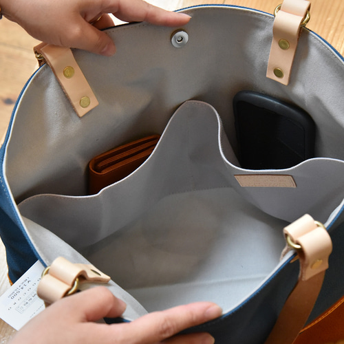 八幡帆布鞄 革と高島帆布のリュック バックパック ハンドメイド 八幡帆布鞄｜革と高島帆布の2wayリュック Mサイズ【びわこブルー