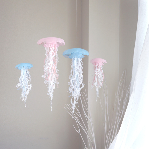 クラゲのモビール [ size:M / Blue ] (1pc) ｜北欧 インテリア 雑貨 アート 7枚目の画像