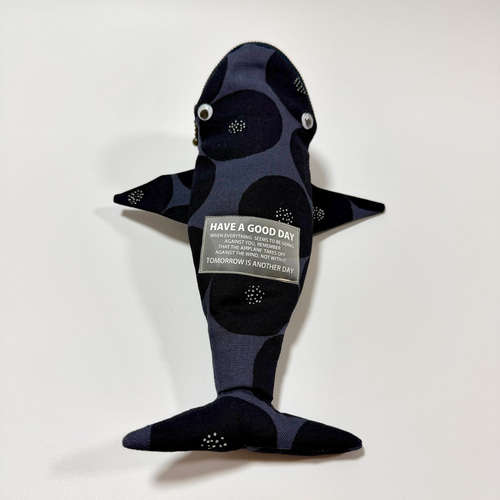 冬の贈り物にも♥かわいいクジラポーチ ペンケース・眼鏡ケースにも